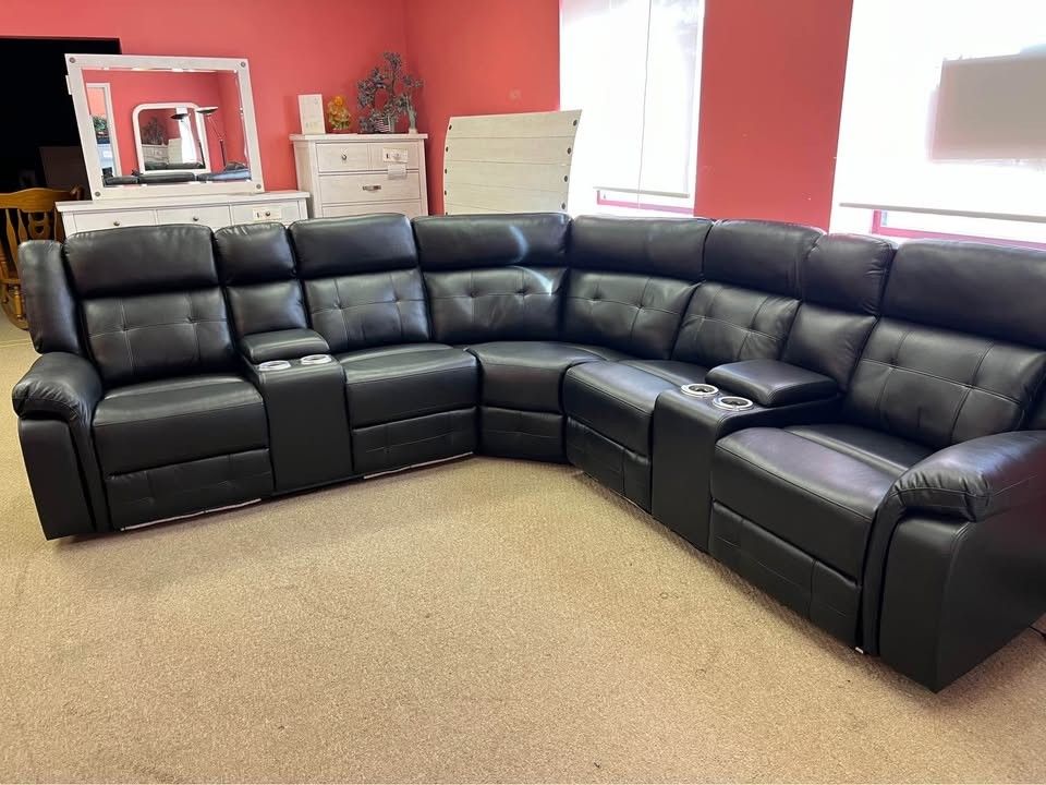 OVERSIZED ..BLACK RECLINER SECTIONAL BRAND NEW!!!