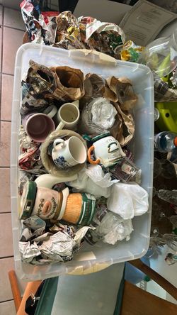 Mixed Lot of Mugs and Cups