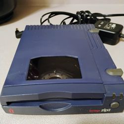 I Omega External Zip Drive 100 Plus ZIP Discs