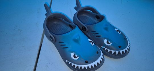 Boys toddler  shoes size  10
