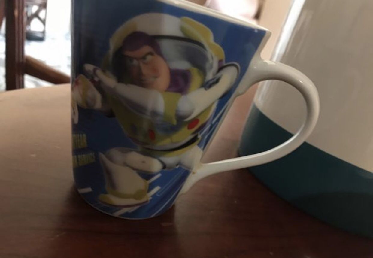 Cup/ hold spoons
