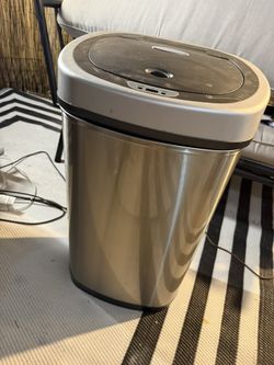 Automatic Trash can