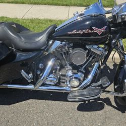 2008 HD road King Black 96ci