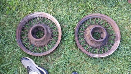 Old wire spoke car wheels