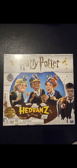 Harry Potter HedBanz Party Game by Spin Master.