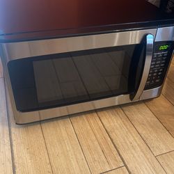 Hamilton Beach Microwave Oven
