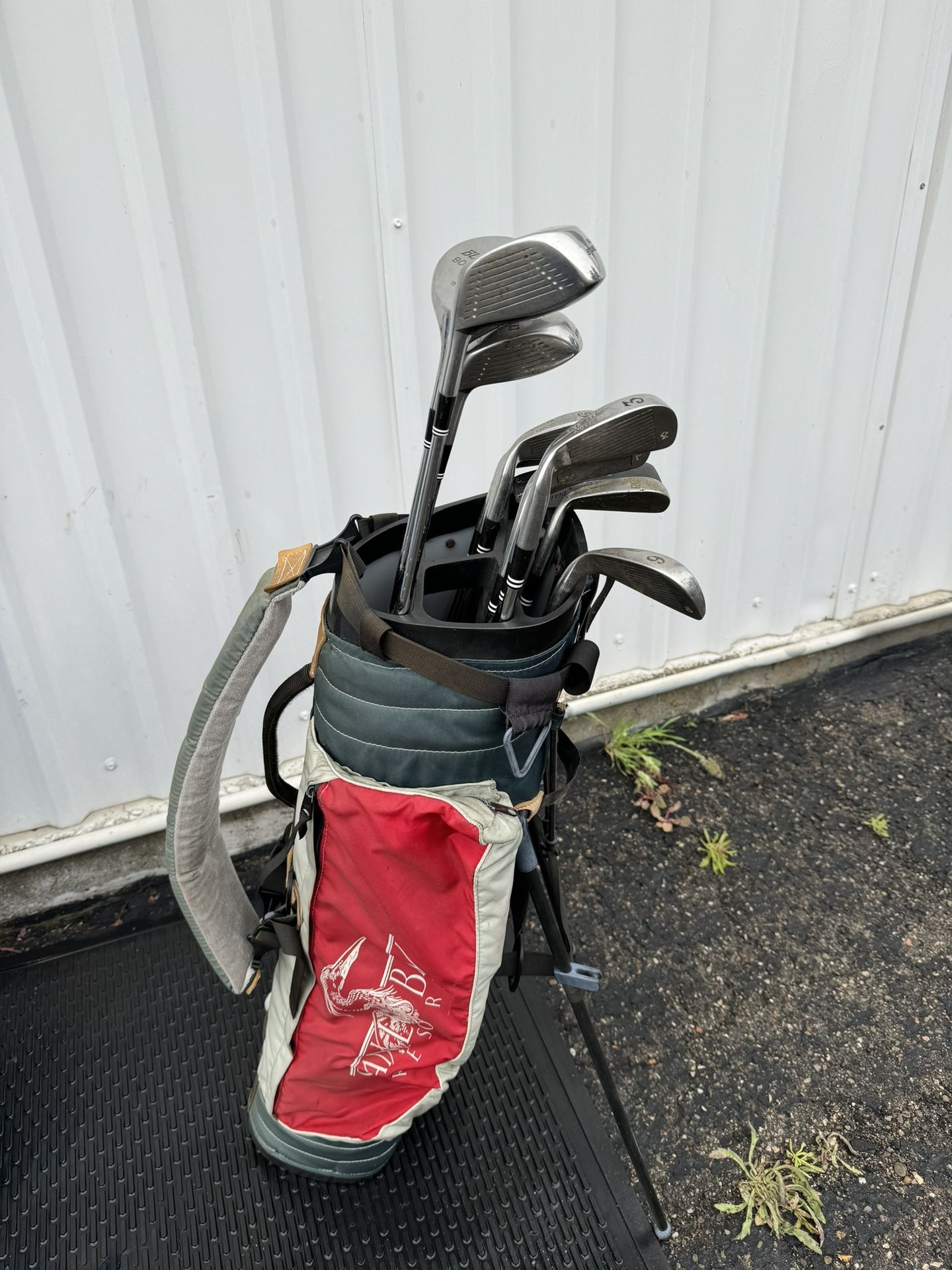 Full Bullet golf club set and bag