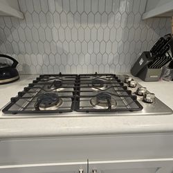 GE 4 Burner Cooktop