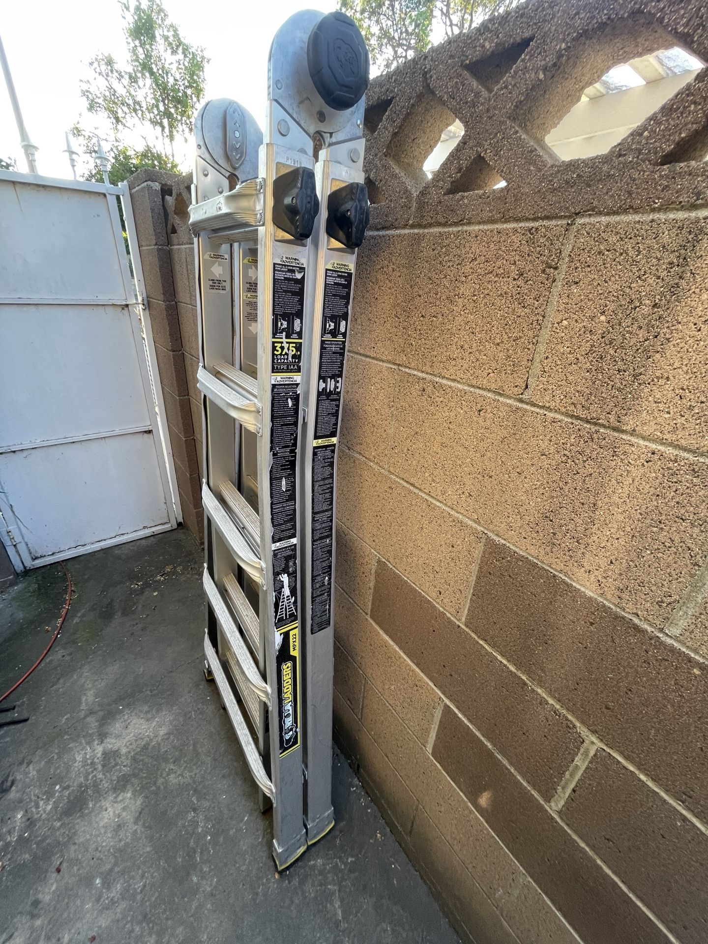 Gorilla Ladder MPX22 22 Ft
