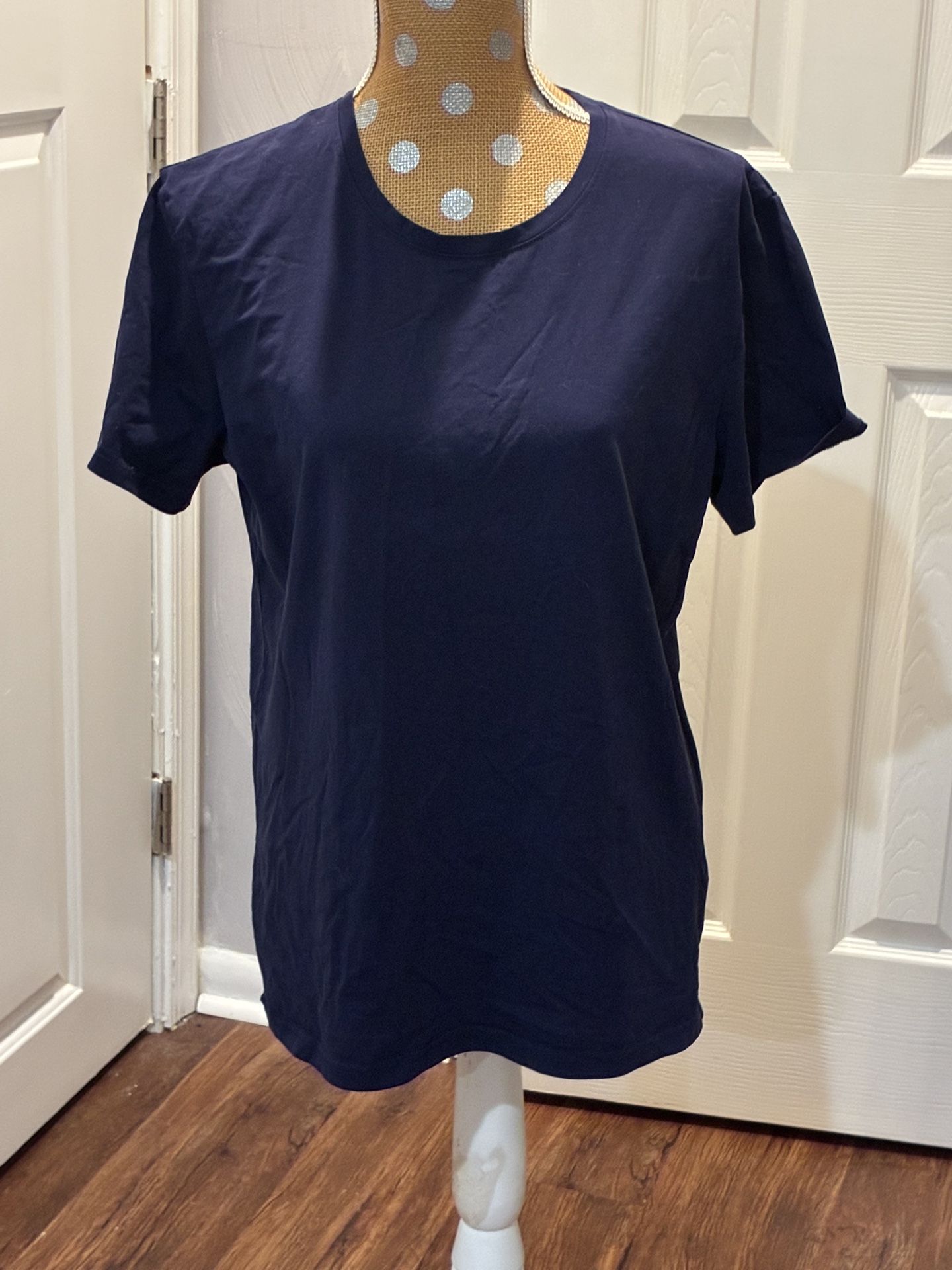 Gulenshan Women’s Size XL Navy Blue Fitted T-Shirt Washed Never Worn