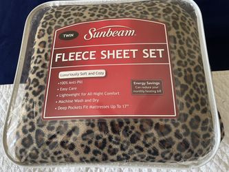 Like New! Fleece Bedsheet Set - Twin - Winter Leopard Print Bed Sheets - Sunbeam - High Quality