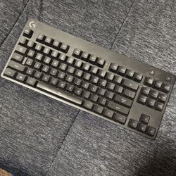 Logitech Pro Keyboard