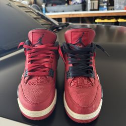 Jordan 4s
