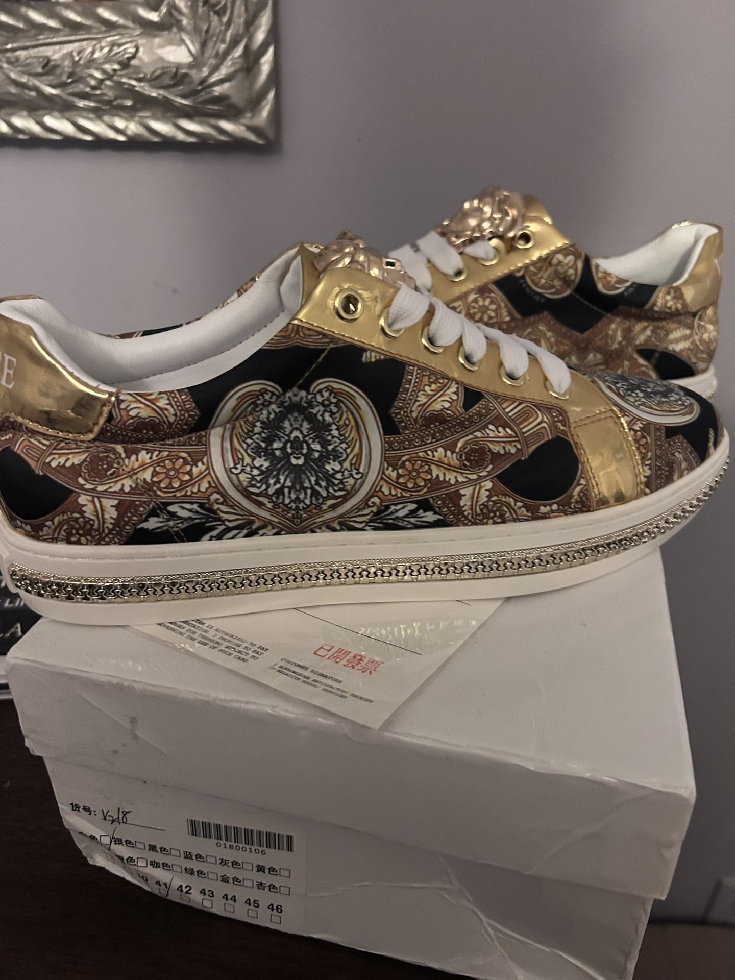 Versace Sneakers Size EUR 41 US 8M/9.5W $50 OBO