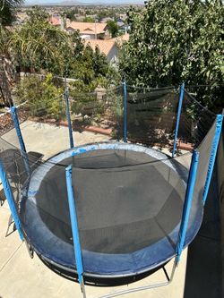 Trampoline 12’