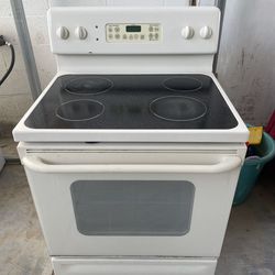 GE Stove Forsale 