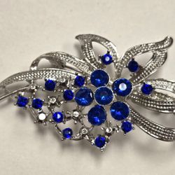 Silvertone Fashion Clear & Conalt Blue Rhinestones Bouquet Brooch 