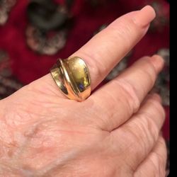 14k solid gold vintage ring 7.9 grams