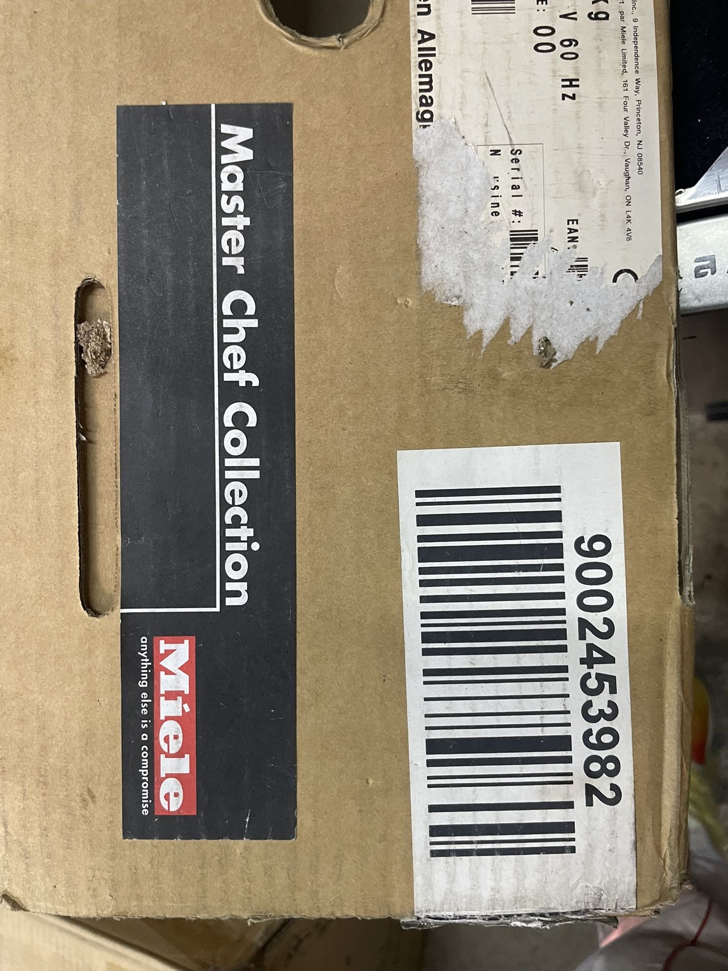 miele cooktop 36 width new