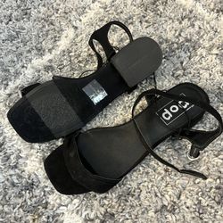 Girls Size 6 Brand New Heels