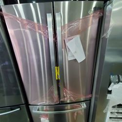 GE Fridge 33 Inches New Open Box  Warranty  Side 33 No Dent No Scratches Warranty Six Month Store Warranty ..$1399