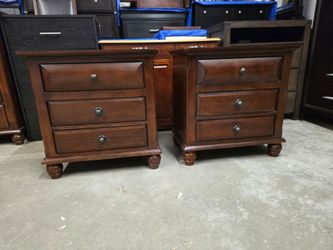 Set of 2 Modern Brown Wooden Nightstands