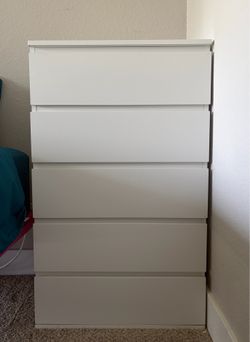 White 5 Drawer Wood Dresser