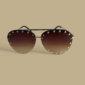 One Pair Of Unisex Louis Vuitton Sunglasses