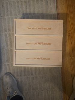 Classic Trio Anniversary Wine Box