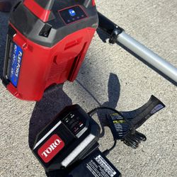 Toro 60 V Blower And Pole Saw With Battery And Charger And Ryobi 40 V Weedeater And Edger At