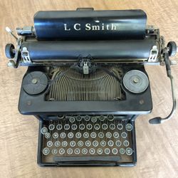 Vintage 1920s LC Smith & Corona Typewriter 