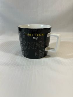 Excellent condition Starbucks Cup New York City Theme Excellent condition