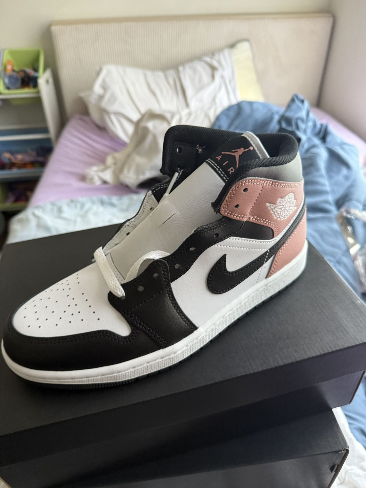 Jordans Size 9.5