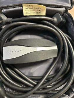 Tesla Charger Gen2 with 5-15 & bag