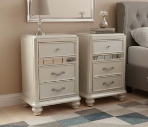 Pair of Glam Silver White Top Bedroom Night Stand End Table Chests! Tops have been painted white. Drawers all slide great.  22x18x31.5in
