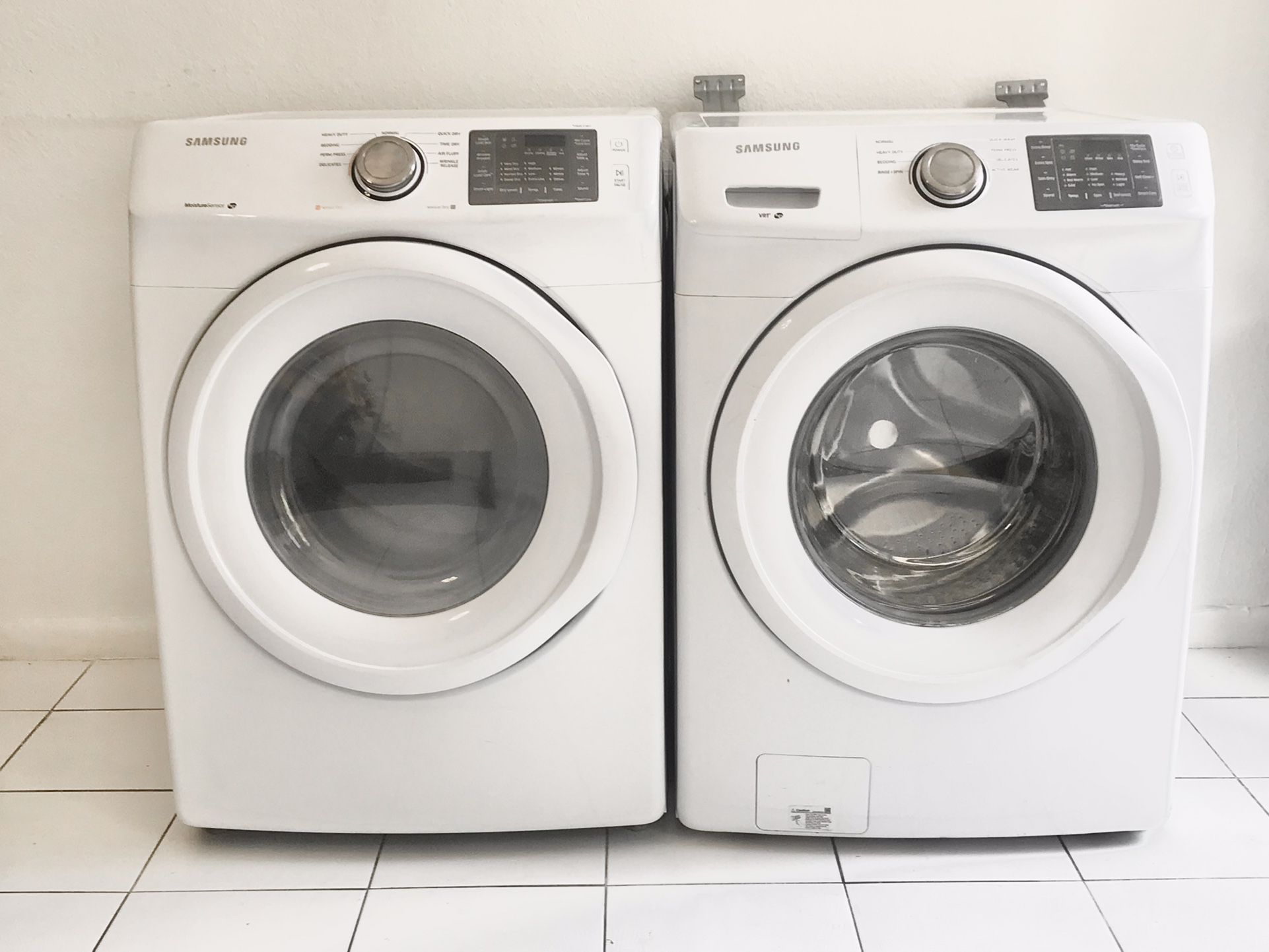 Samsung  | Home - Washer & Dryer  | Stackable - Front Load | White | O.B.O.$