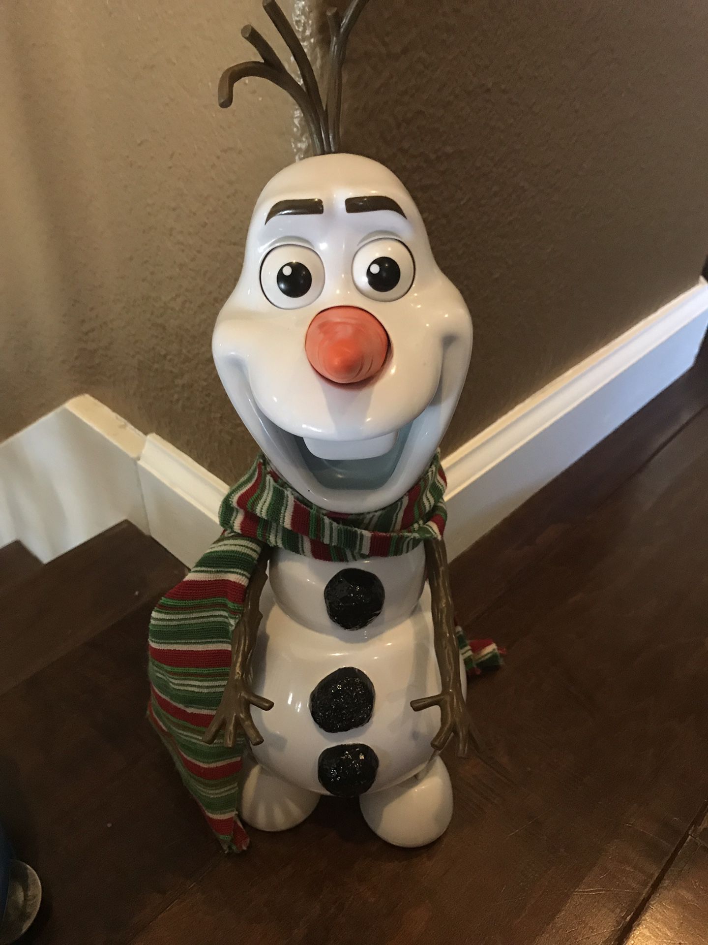 Disney Olaf Toy it talks