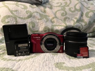 Panasonic Lumix DMC-GF3 12.1MP Digital Camera - Red