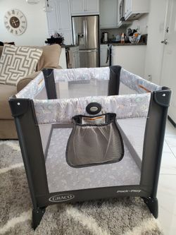 Baby Portable Play Yard -- Corral Portatil Para Baby 