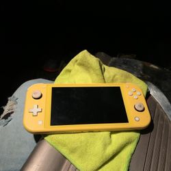 Nintendo Switch Lite Great Condition 10/10