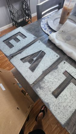 Metal letter EAT $8