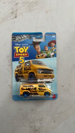 Hot Wheels Toy Story 5 '77 Dodge Van