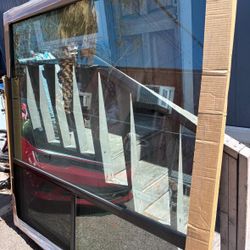 Aluminum Sliding Window with Insulated Glass – 6x6 ft (Fixed Top + Sliding Bottom Panels)