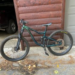 2022 Giant Liv Series Mountain Bike