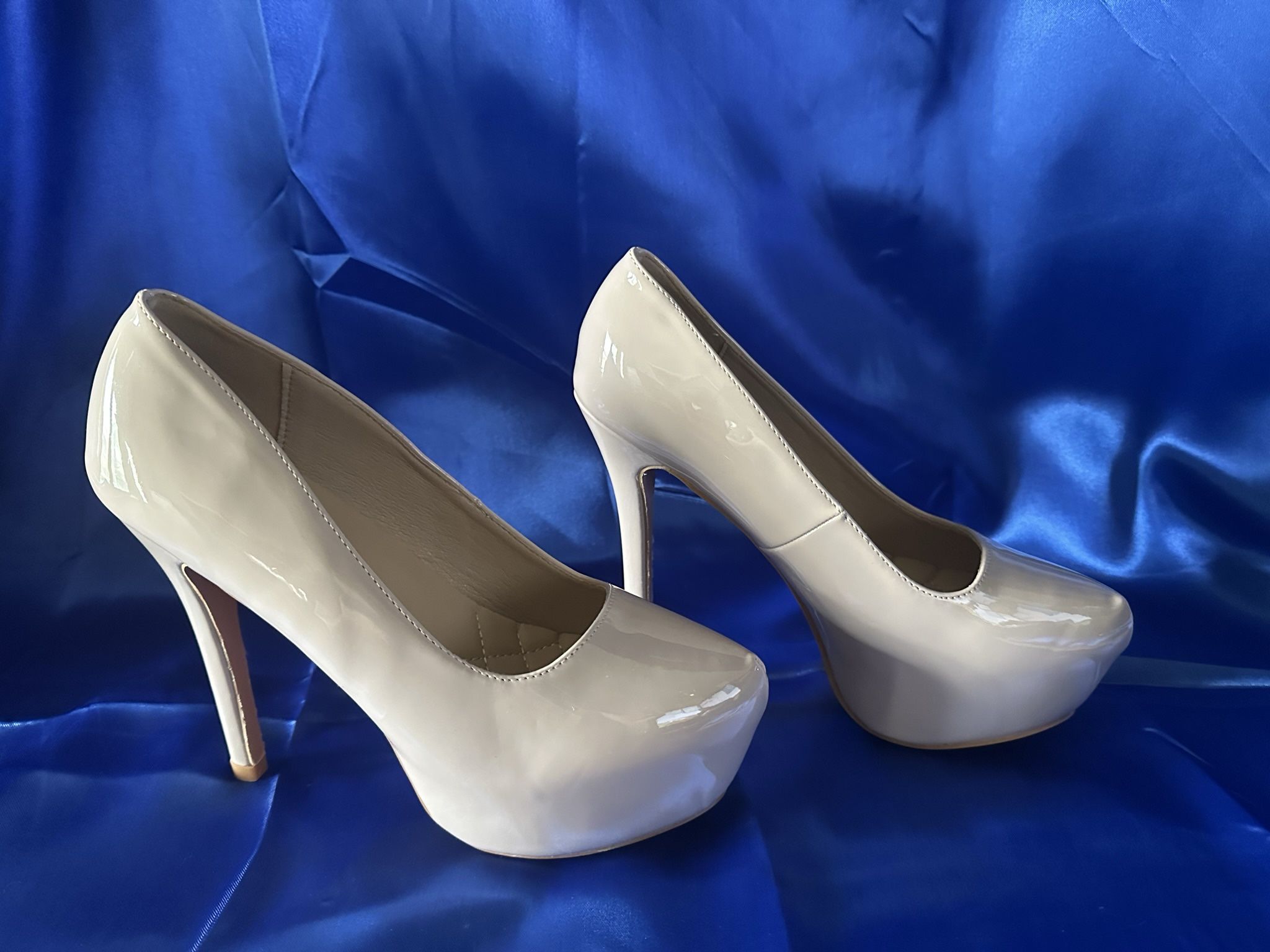 Women Pumps Size 8 Nude Color New No Box