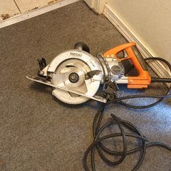 RIDGID skill saw Modelo R3210-1 , 7 1/4 In $ 80 Firm Price