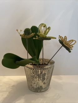 VINTAGE POTTERY BARN PLANT STAKES INSECT