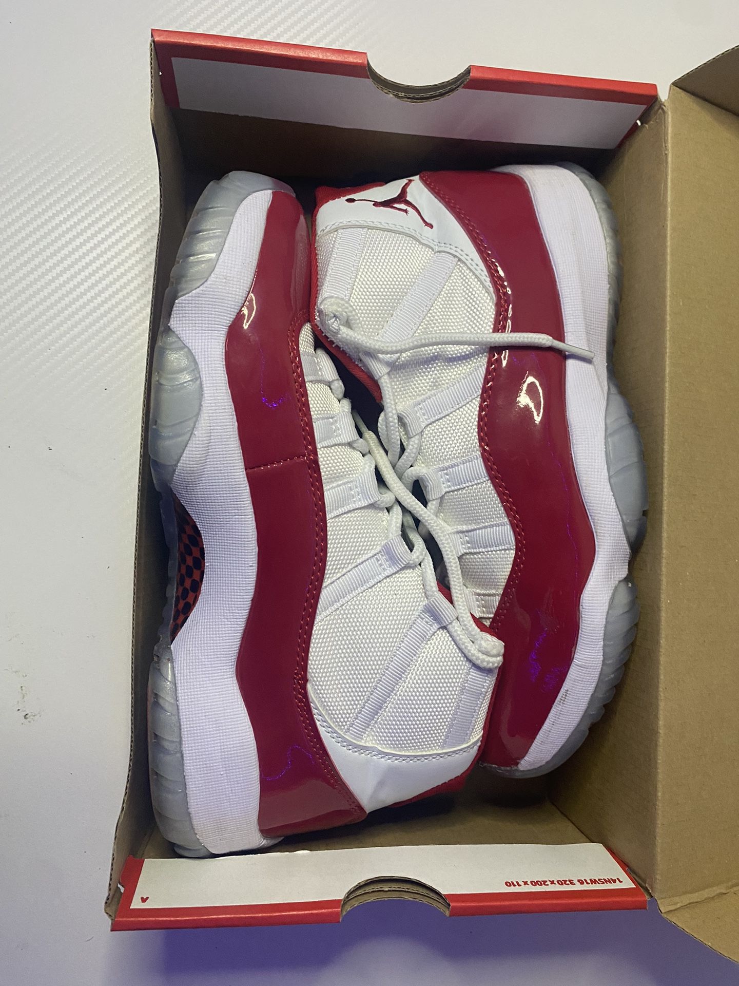 Air Jordan 11 Retro Cherry