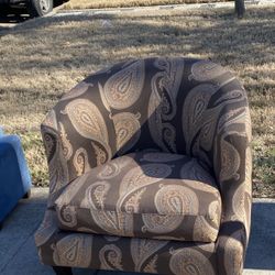 confy chair clean need gone 35 and free desk and chair 