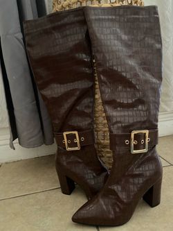 Brown Croc Embossed Knee-High Heeled Boots
